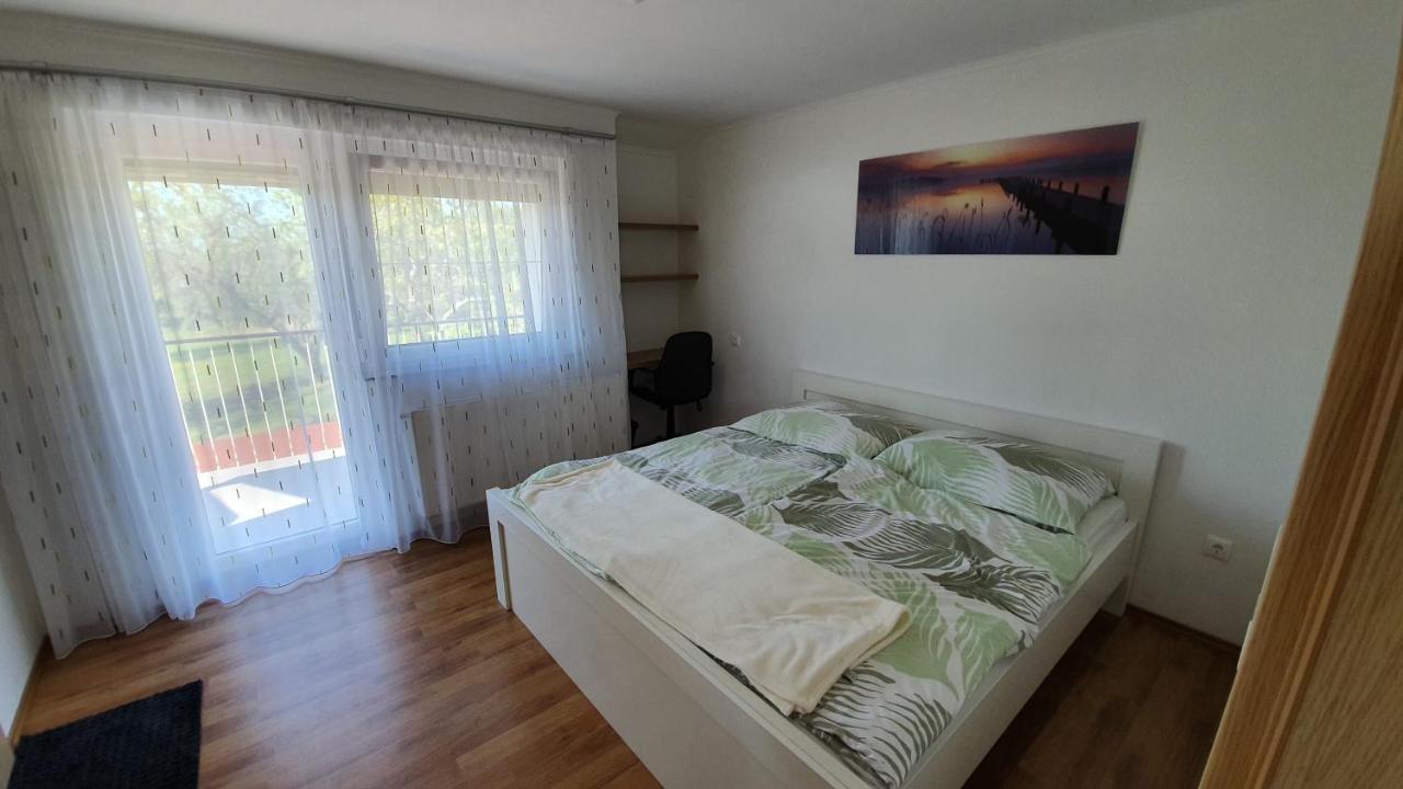 Mandula Apartmanok Badacsonytomaj Exteriör bild